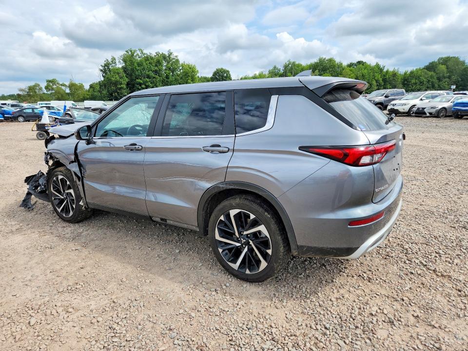 Снимка 2 от търг – 2023 MITSUBISHI OUTLANDER с VIN JA4J4UA8XPZ038758
