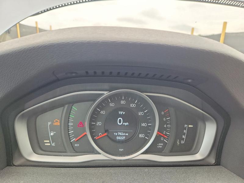 Photo 9 from auction – 2017 VOLVO S60 with VIN YV126MFLXH2423405