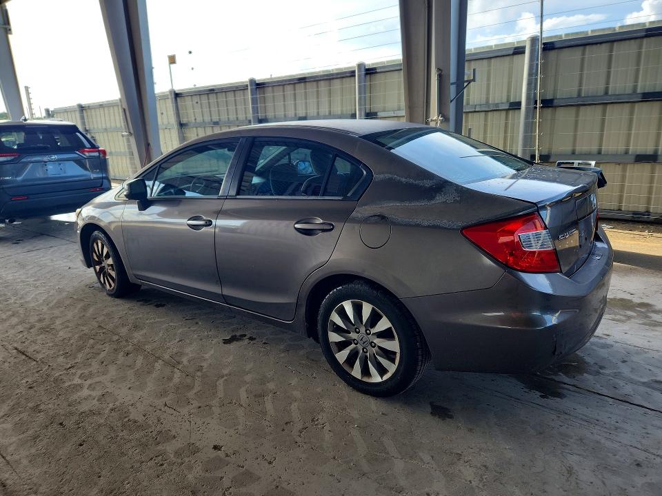 Photo 2 from auction – 2012 HONDA CIVIC with VIN 2HGFB2F5XCH529489