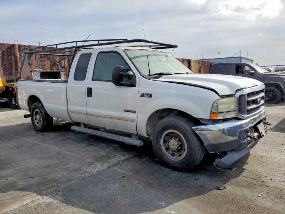 Photo 4 from auction – 2003 FORD F250 with VIN 1FTNX20P13EC75863