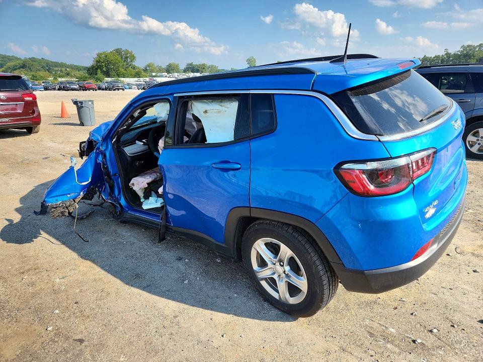 Снимка 2 от търг – 2024 JEEP COMPASS с VIN 3C4NJDBN7RT606110