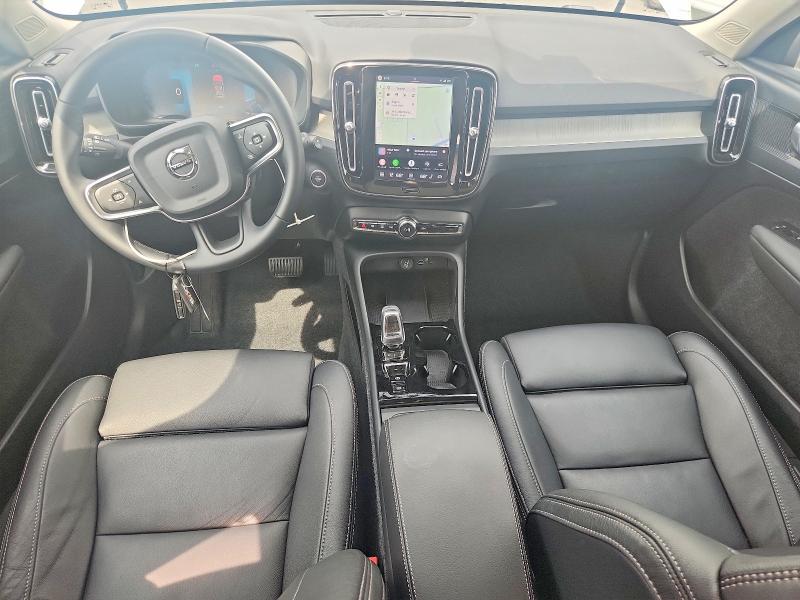 Photo 8 from auction – 2026 VOLVO XC40 with VIN YV4L12UC8T2774626