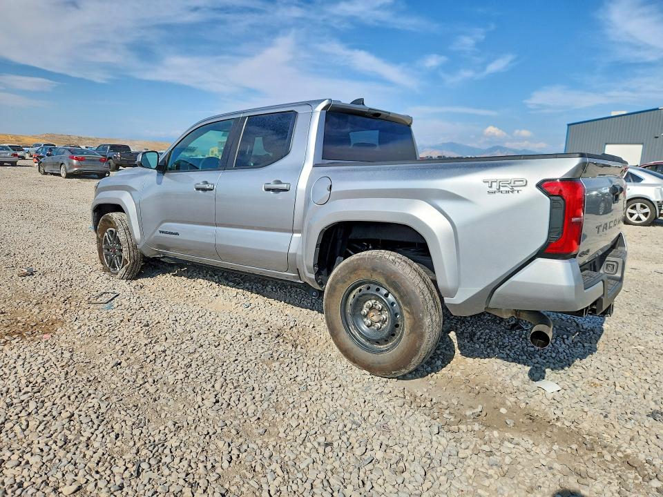 Photo 2 from auction – 2025 TOYOTA TACOMA with VIN 3TMLB5JN8SM179841