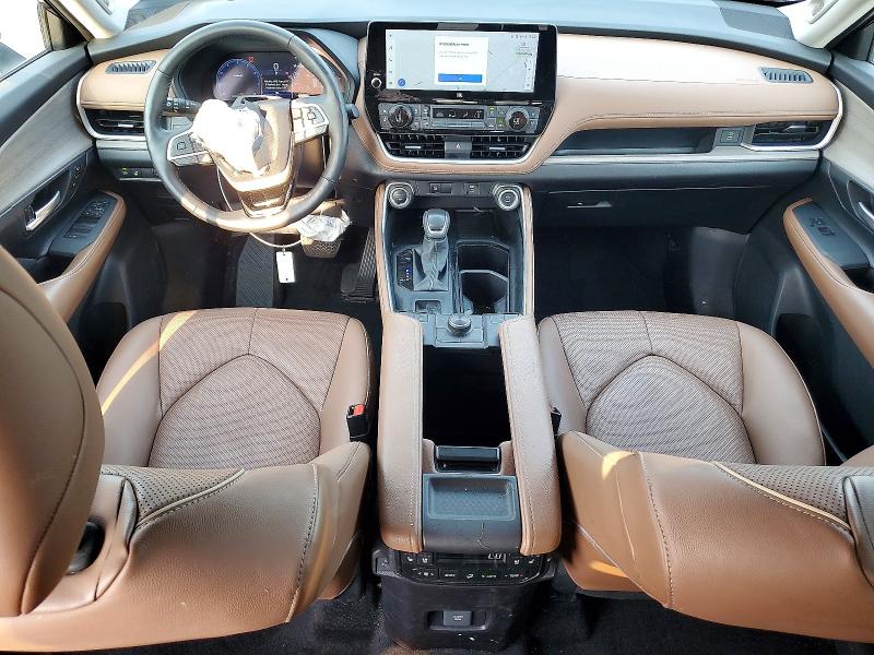 Photo 8 from auction – 2026 TOYOTA GRAND HIGHLANDER with VIN 5TDAAAB59TS108389