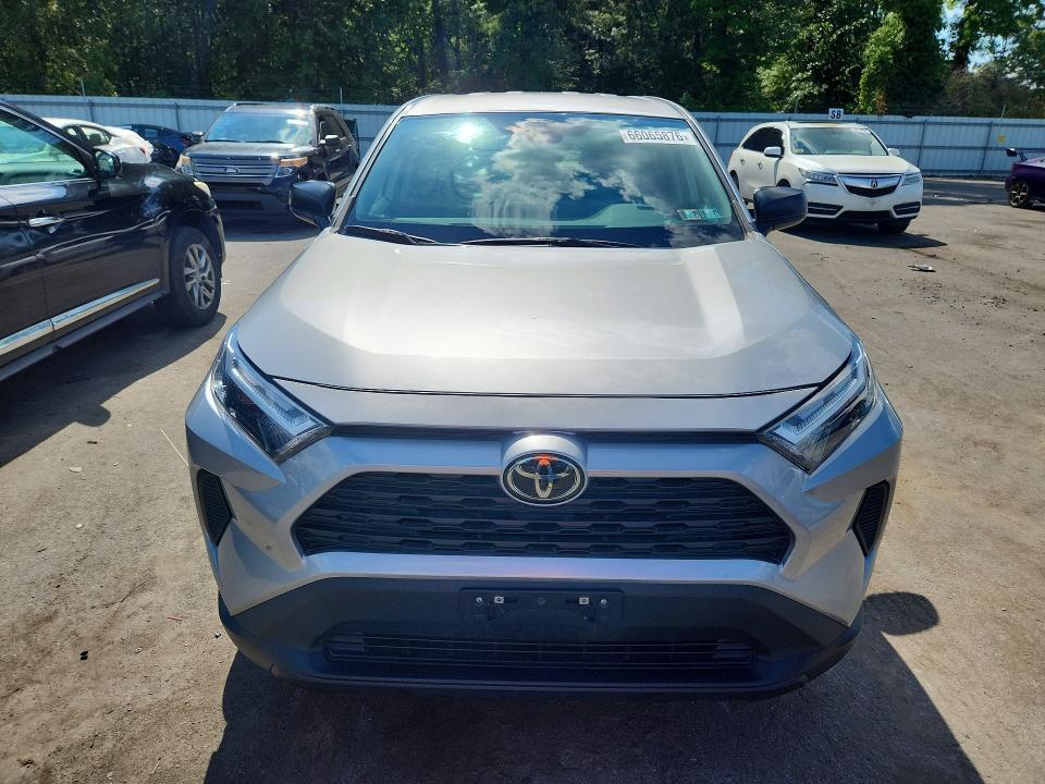 Photo 5 from auction – 2023 TOYOTA RAV4 with VIN 2T3F1RFV2PW372878