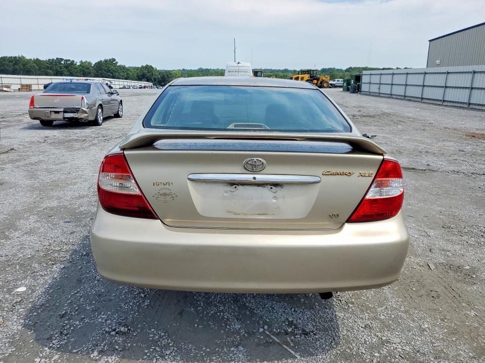 Photo 6 from auction – 2003 TOYOTA CAMRY with VIN 4T1BF32KX3U556722