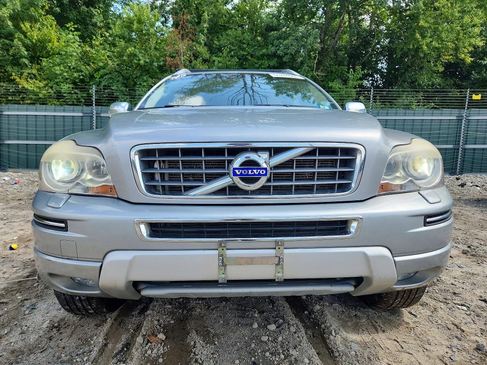 Photo 5 from auction – 2013 VOLVO XC90 with VIN YV4952CZ2D1637760