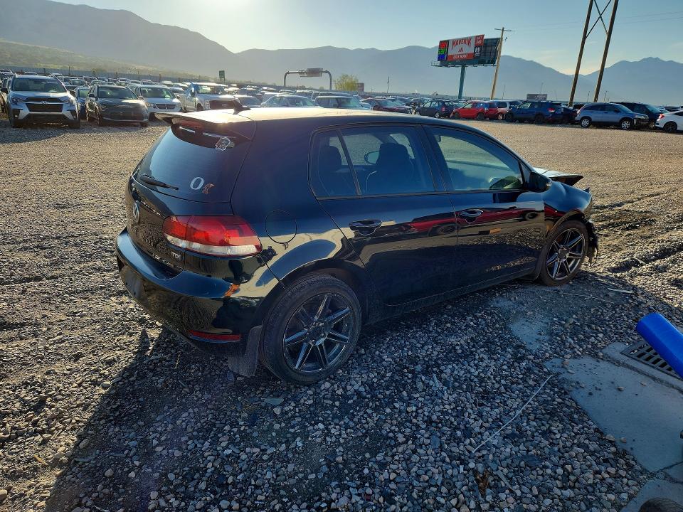 Photo 3 from auction – 2013 VOLKSWAGEN GOLF with VIN WVWDM7AJ2DW064419