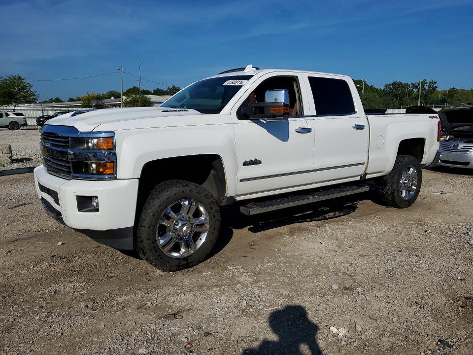 CHEVROLET SILVERADO 2017 с VIN 1GC1KXEY5HF142942 - Снимка от търг