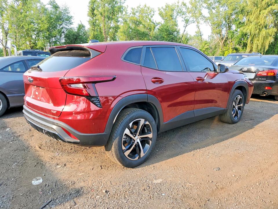 Photo 3 from auction – 2024 CHEVROLET TRAX with VIN KL77LGE24RC146001