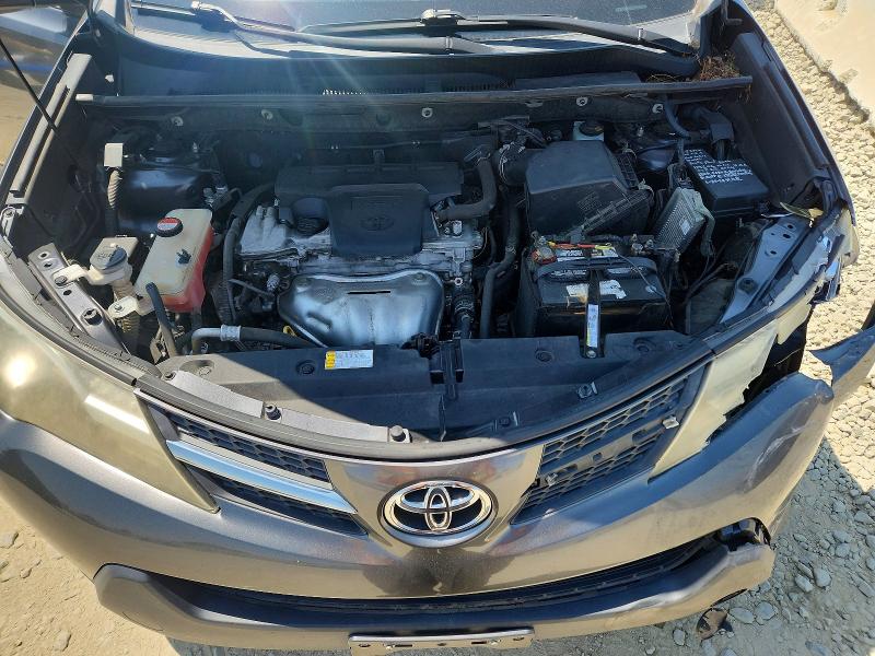 Photo 12 from auction – 2015 TOYOTA RAV4 with VIN JTMWFREV1FD069184