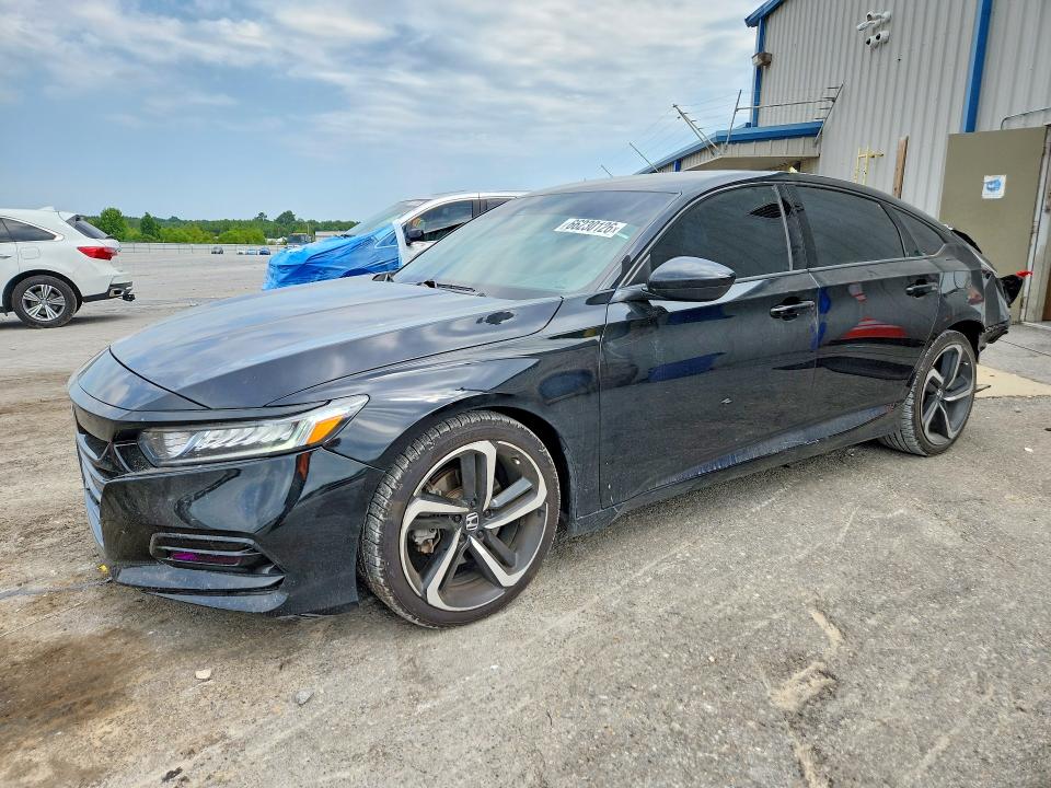 HONDA ACCORD 2018 with VIN 1HGCV1F31JA068097 - Photo from auction