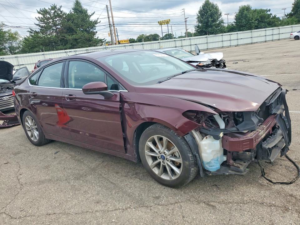 Photo 4 from auction – 2017 FORD FUSION with VIN 3FA6P0HD3HR304972