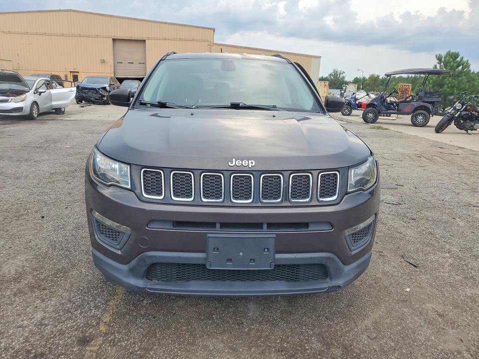 Photo 5 from auction – 2018 JEEP COMPASS with VIN 3C4NJCAB7JT255043