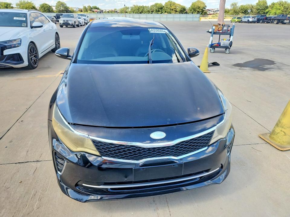 Photo 5 from auction – 2018 KIA OPTIMA with VIN 5XXGT4L33JG251601