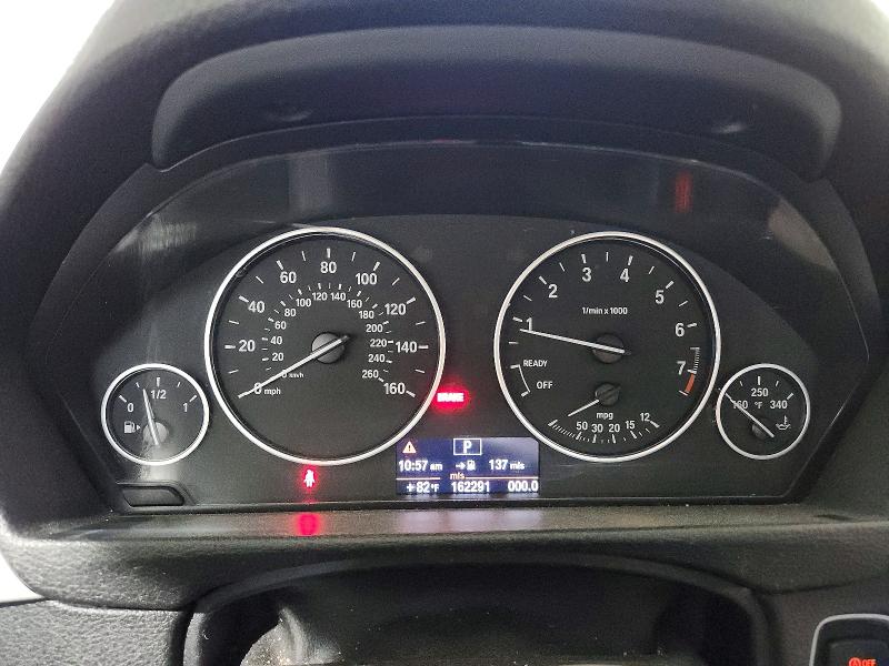 Photo 9 from auction – 2013 BMW 328 with VIN WBA3A5C51DF352552