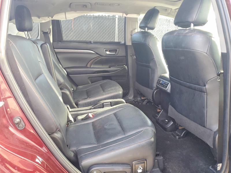 Photo 11 from auction – 2019 TOYOTA HIGHLANDER with VIN 5TDDZRFH1KS939411