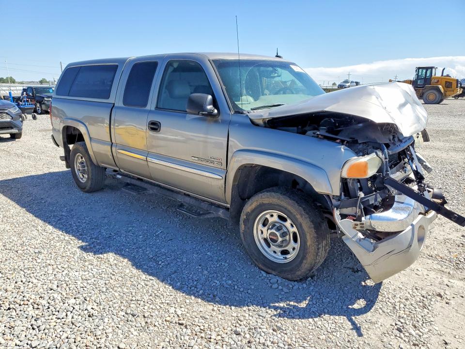 Photo 4 from auction – 2003 GMC SIERRA with VIN 1GTHK29183E169887