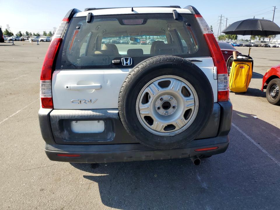 Photo 6 from auction – 2005 HONDA CR-V with VIN JHLRD68525C007720