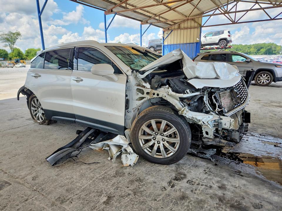 Photo 4 from auction – 2019 CADILLAC XT4 with VIN 1GYAZAR49KF150527