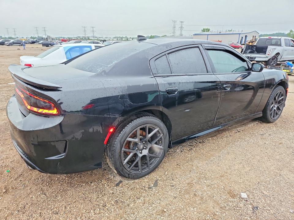 Photo 3 from auction – 2018 DODGE CHARGER with VIN 2C3CDXCT6JH153578