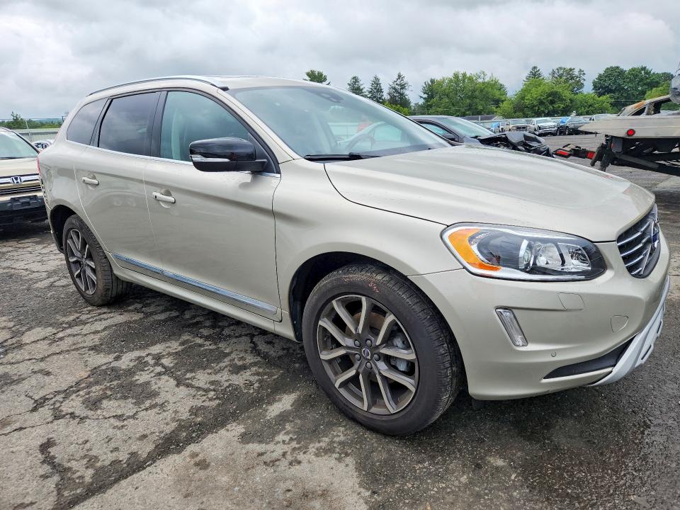 Photo 4 from auction – 2017 VOLVO XC60 with VIN YV449MRR5H2203902