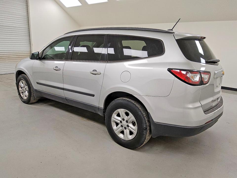Photo 2 from auction – 2015 CHEVROLET TRAVERSE with VIN 1GNKRFEDXFJ344703