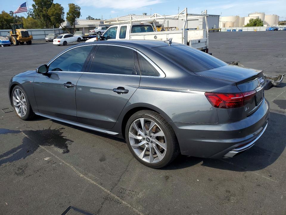 Фото 2 с аукциона – 2020 AUDI A4 с VIN WAUENAF43LN008931