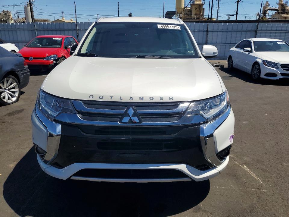 Photo 5 from auction – 2018 MITSUBISHI OUTLANDER with VIN JA4J24A53JZ027992