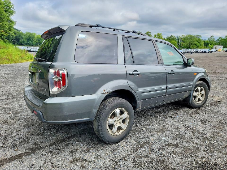 Photo 3 from auction – 2007 HONDA PILOT with VIN 2HKYF18557H513054
