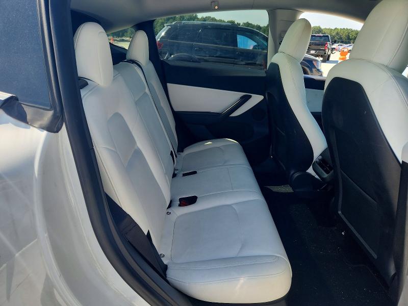 Photo 10 from auction – 2021 TESLA MODEL Y with VIN 5YJYGDEE2MF192992