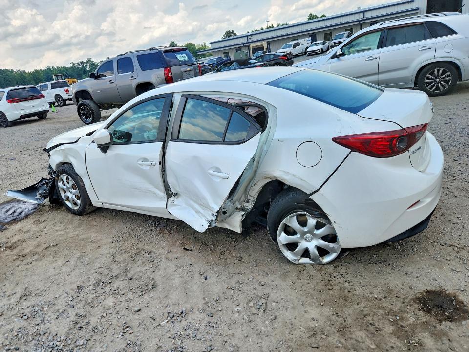 Photo 2 from auction – 2016 MAZDA 3 with VIN 3MZBM1T77GM321209