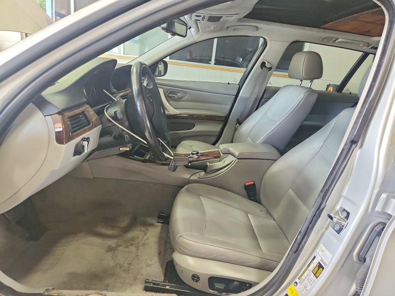 Photo 7 from auction – 2009 BMW 328 with VIN WBAUU33529A539786