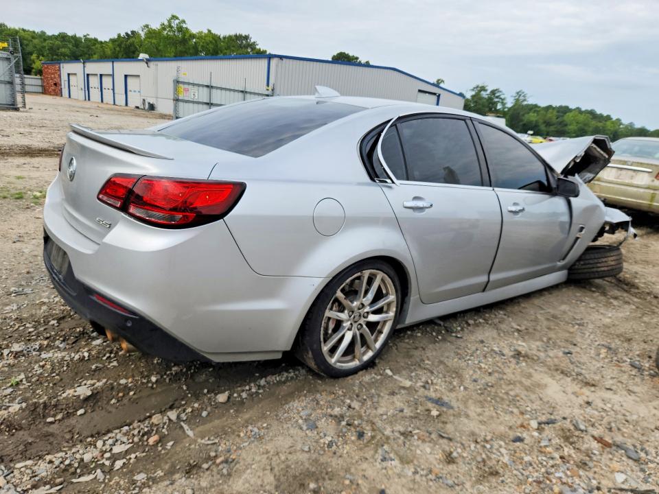 Photo 3 from auction – 2015 CHEVROLET SS with VIN 6G3F15RW8FL103060