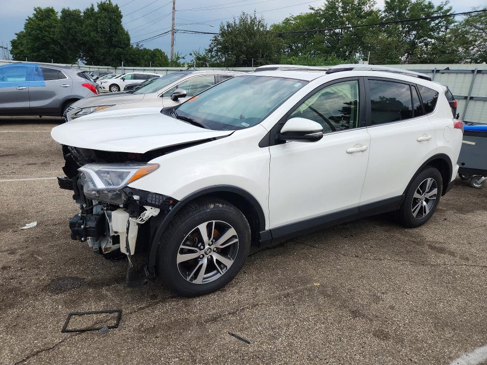 TOYOTA RAV4 2016 with VIN JTMRFREVXGJ093418 - Photo from auction