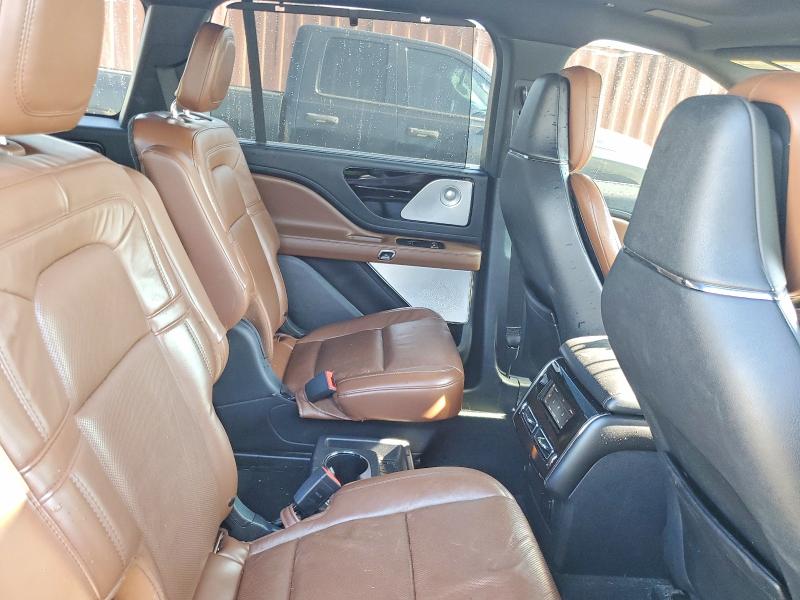 Photo 11 from auction – 2021 LINCOLN AVIATOR with VIN 5LM5J7XC1MGL18291