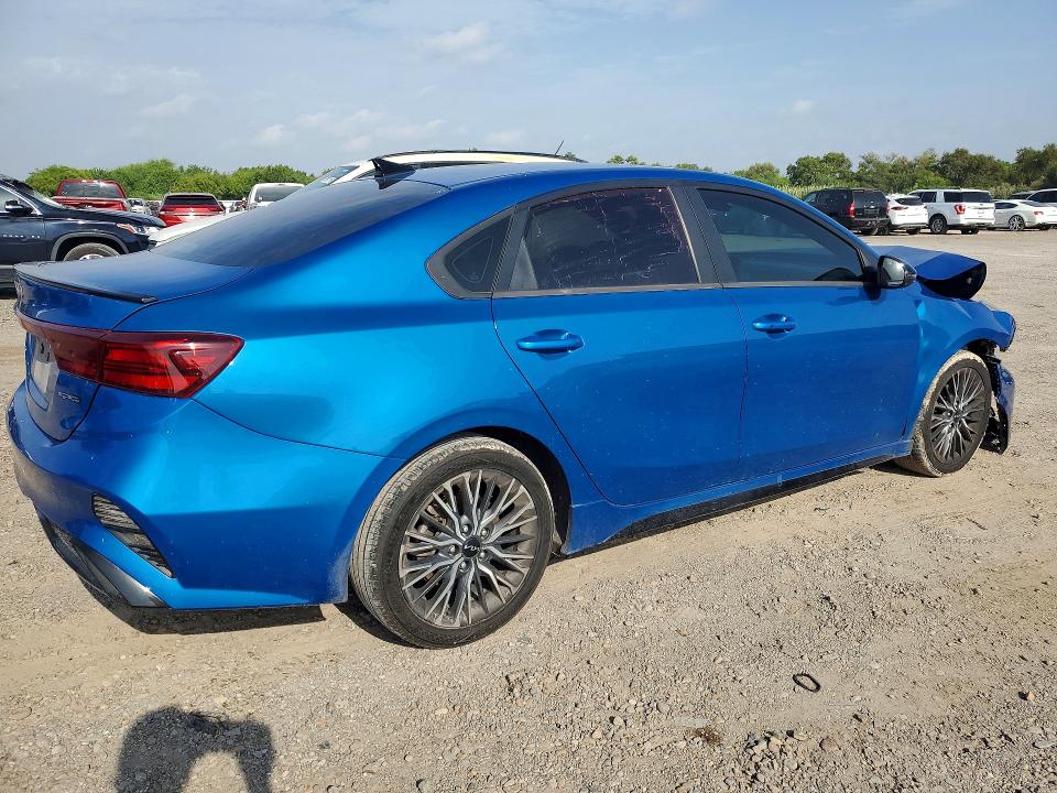 Photo 3 from auction – 2022 KIA FORTE with VIN 3KPF54ADXNE418861