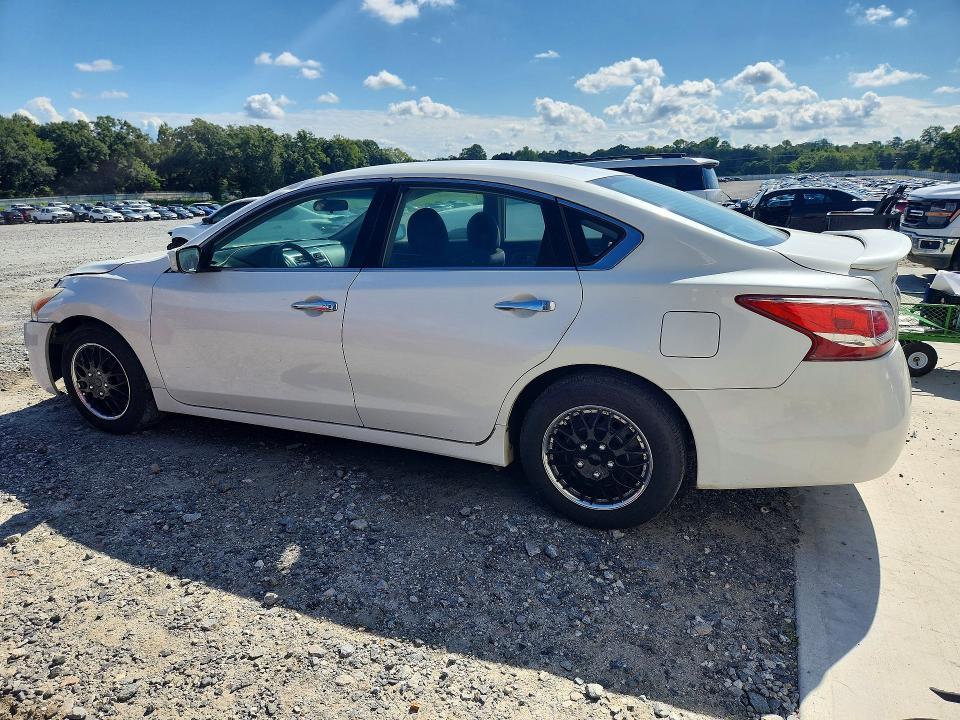 Photo 2 from auction – 2013 NISSAN ALTIMA with VIN 1N4AL3AP4DN549837