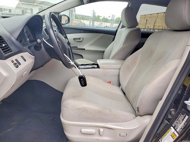 Photo 7 from auction – 2010 TOYOTA VENZA with VIN 4T3ZA3BB0AU034084