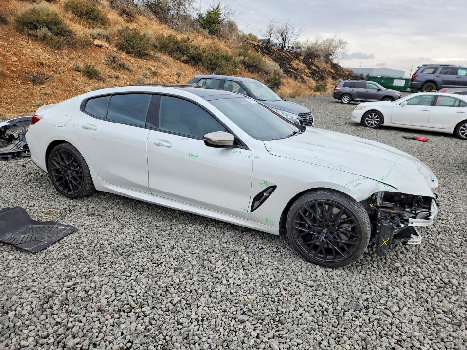 Photo 4 from auction – 2022 BMW M850XI with VIN WBAGV8C09NCJ17394