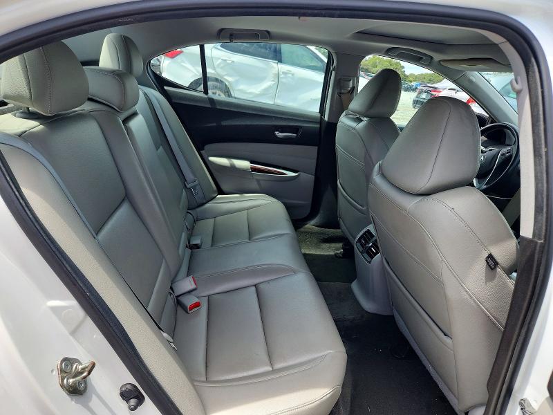 Photo 10 from auction – 2015 ACURA TLX with VIN 19UUB1F31FA027490