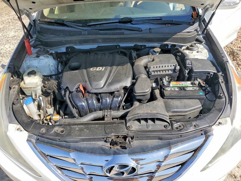 Photo 11 from auction – 2011 HYUNDAI SONATA with VIN 5NPEC4AC2BH259673