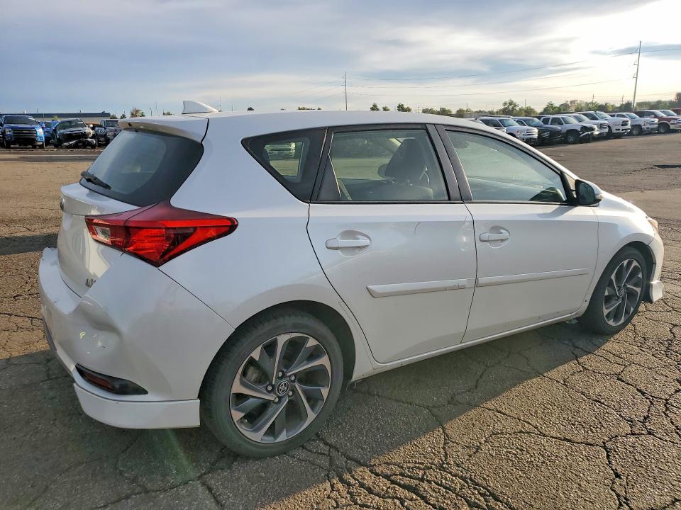 Снимка 3 от търг – 2018 TOYOTA COROLLA IM с VIN JTNKARJE4JJ555805