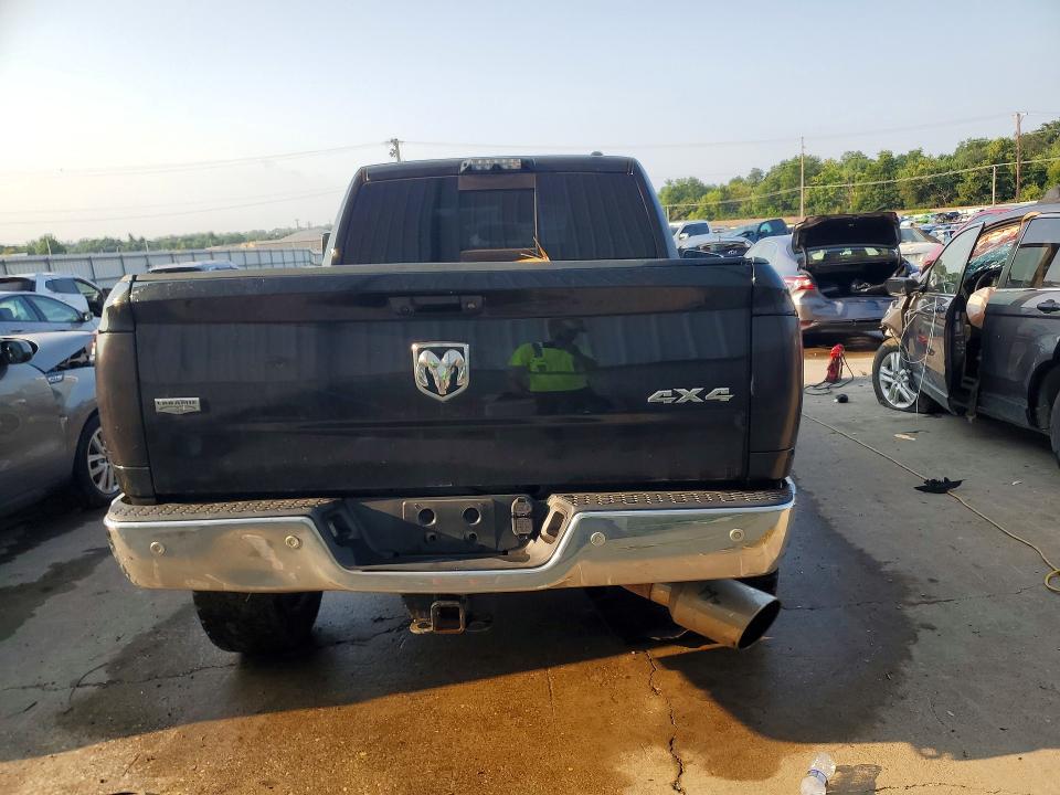 Фото 6 с аукциона – 2017 RAM 2500 с VIN 3C6UR5FL1HG562042