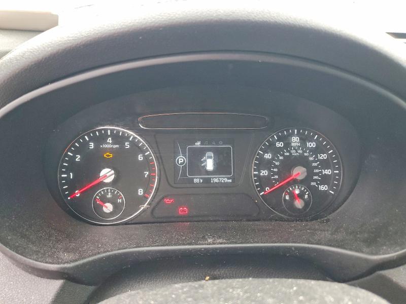 Photo 9 from auction – 2017 KIA SORENTO with VIN 5XYPG4A52HG213274