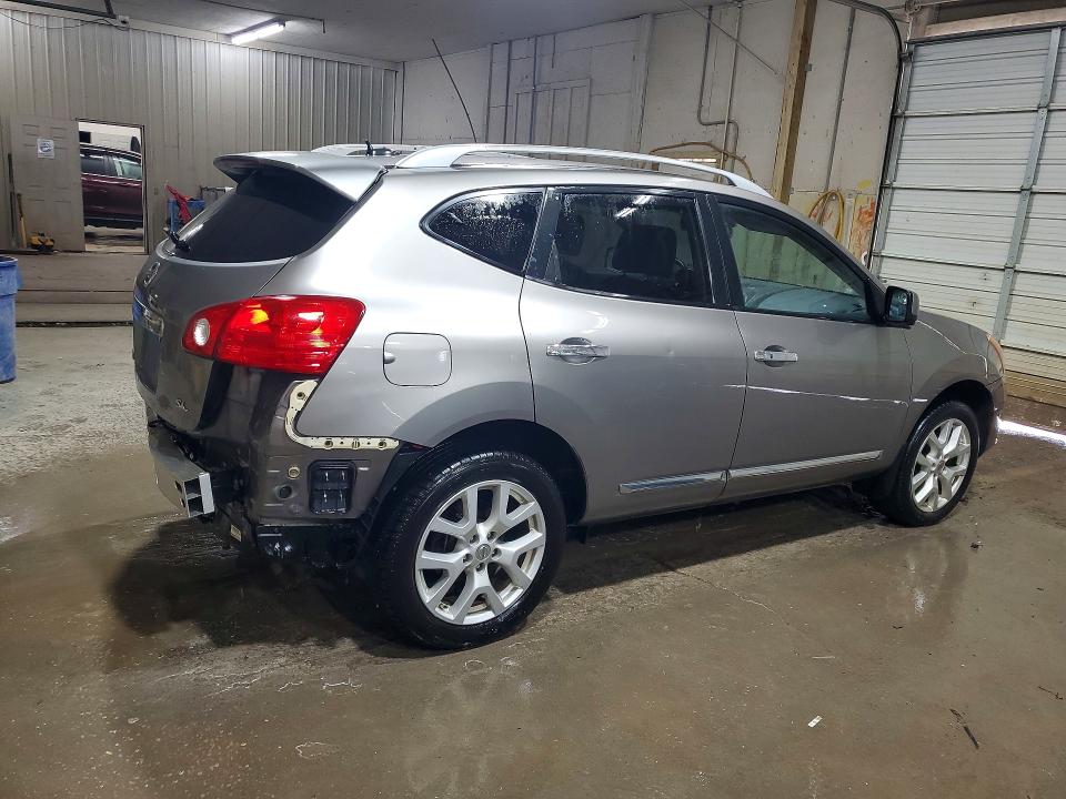 Photo 3 from auction – 2013 NISSAN ROGUE with VIN JN8AS5MT9DW016284