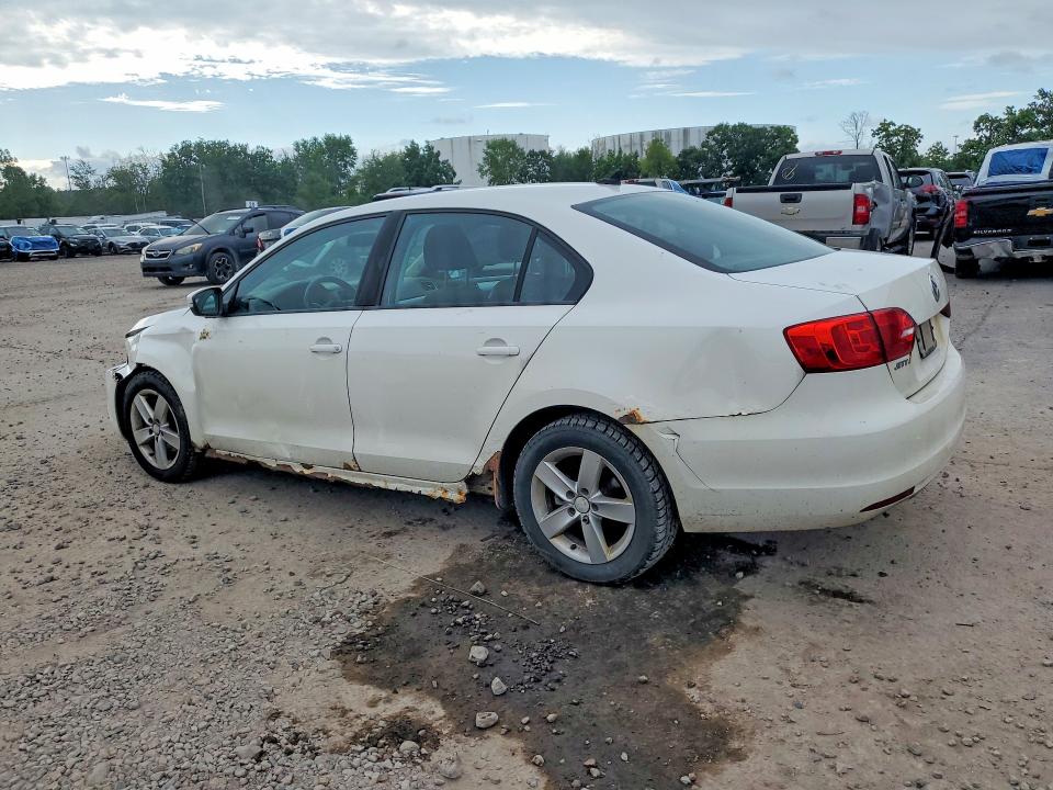 Photo 2 from auction – 2011 VOLKSWAGEN JETTA with VIN 3VW3L7AJXBM047490