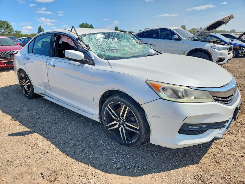 Photo 4 from auction – 2016 HONDA ACCORD with VIN 1HGCR2F69GA194950