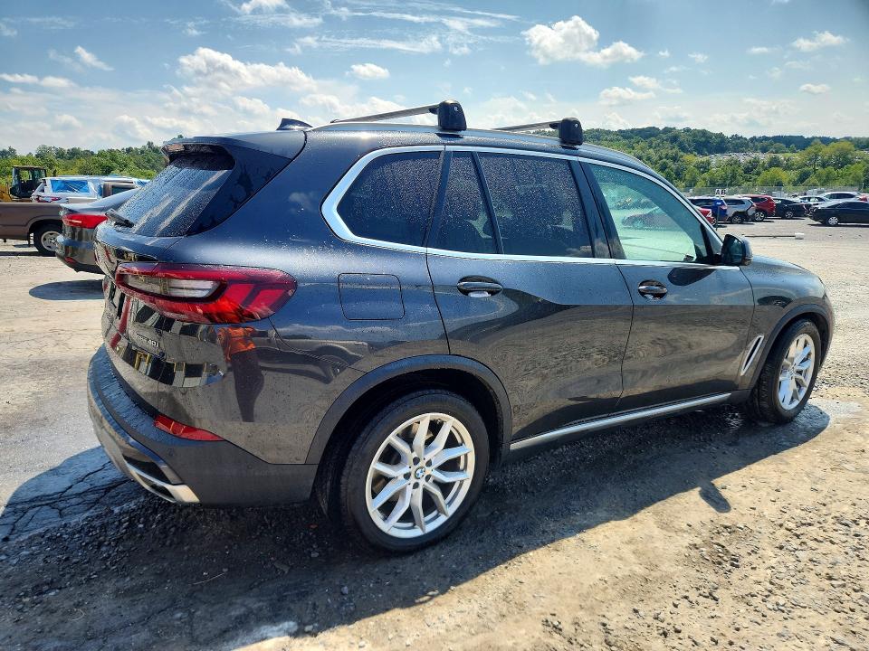 Photo 3 from auction – 2021 BMW X5 with VIN 5UXCR6C02M9E75055