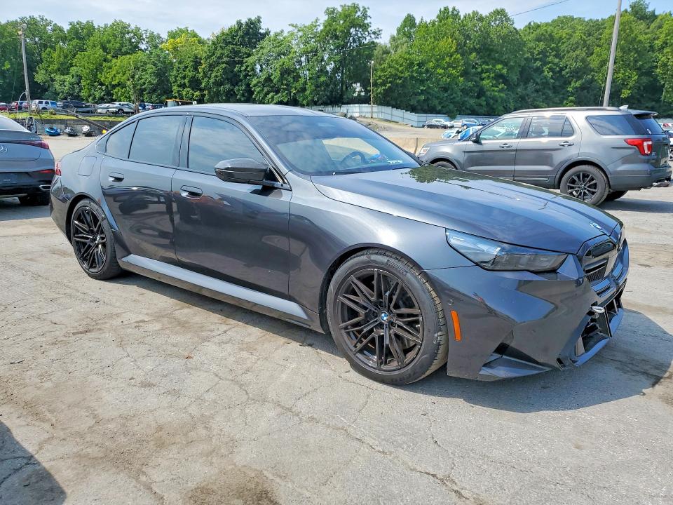 Photo 4 from auction – 2026 BMW M5 with VIN WBS83FK04TCV11572